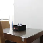 Homey 2Br Majesty Apartment Near Maranatha University By Travelio